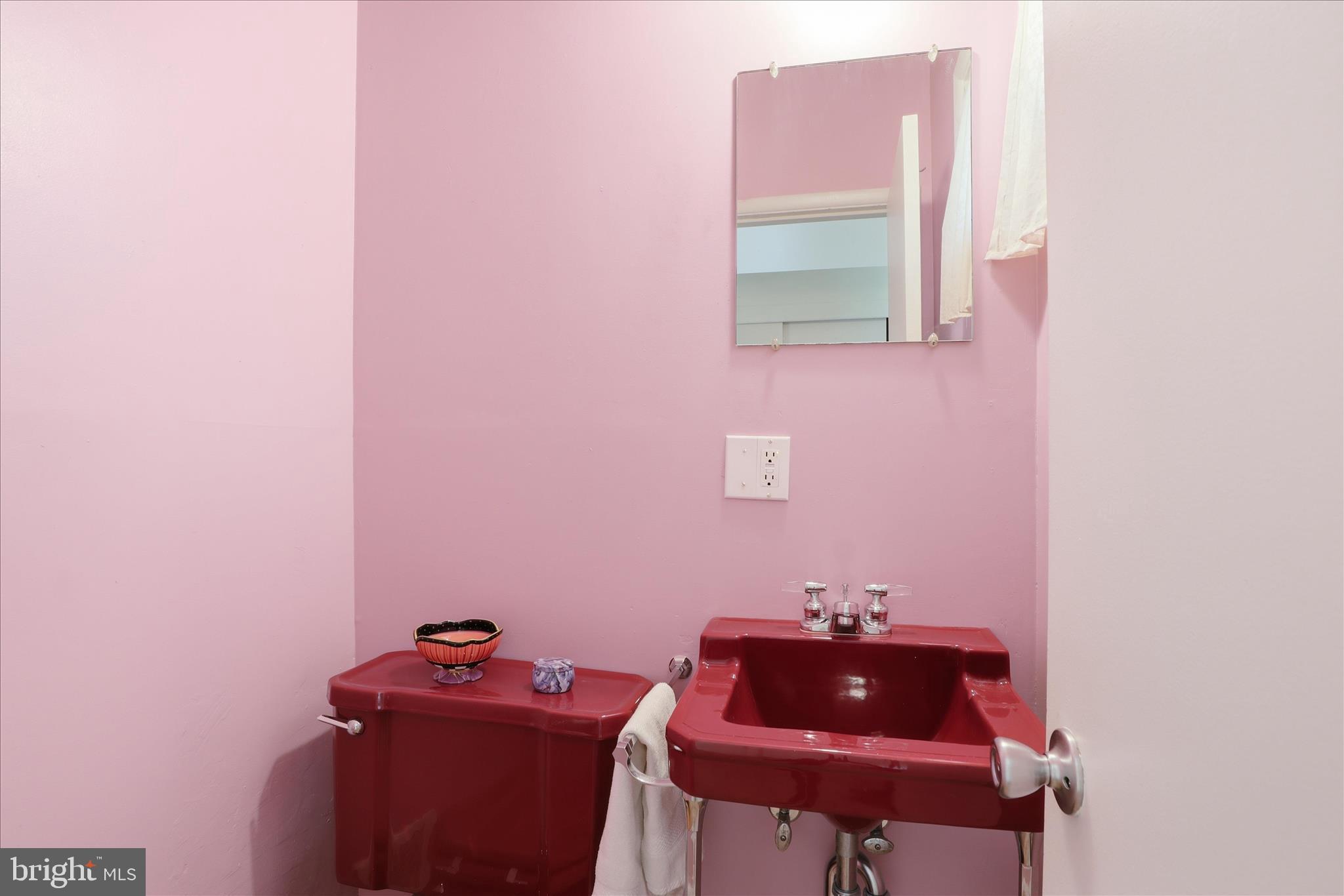 6802 Old Pimlico Road Baltimore, MD 21209 - Photo 11 of 28 Gallery Image 11