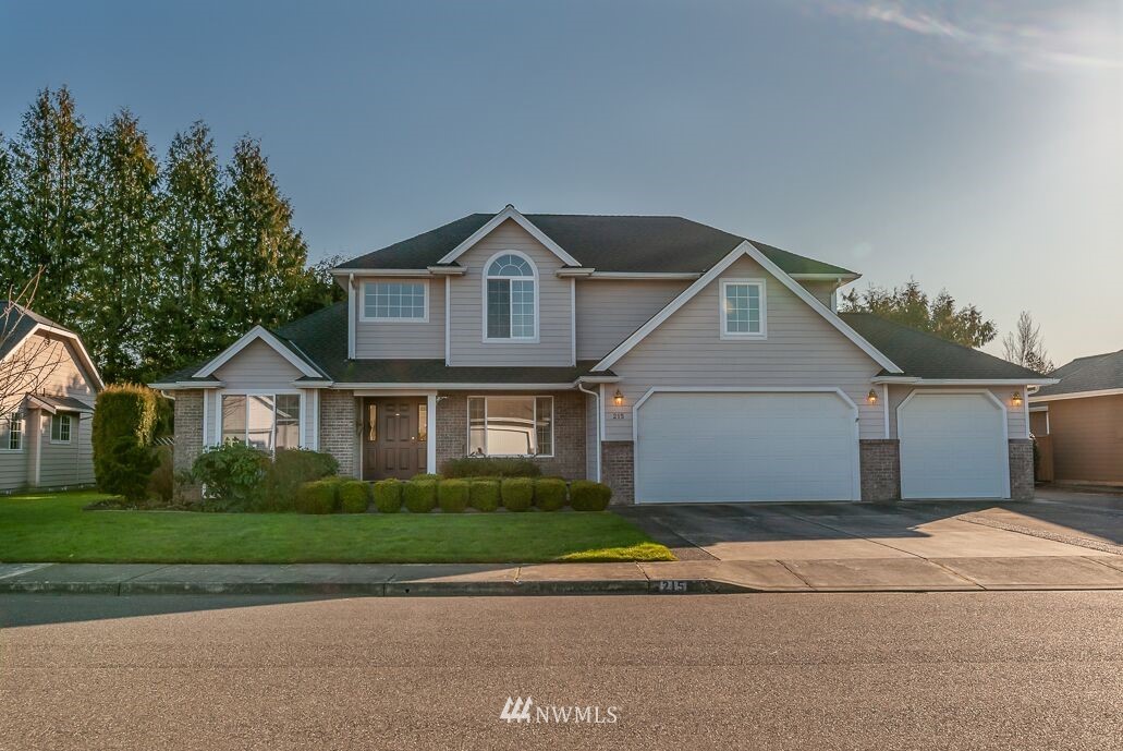 215 Springview Drive Lynden, WA 98264 - Photo 1 of 34 Gallery Image 1