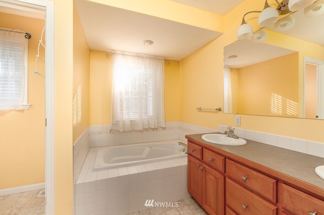 215 Springview Drive Lynden, WA 98264 - Photo 16 of 34 Gallery Image 16