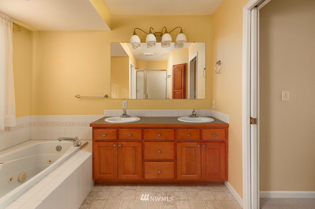 215 Springview Drive Lynden, WA 98264 - Photo 17 of 34 Gallery Image 17