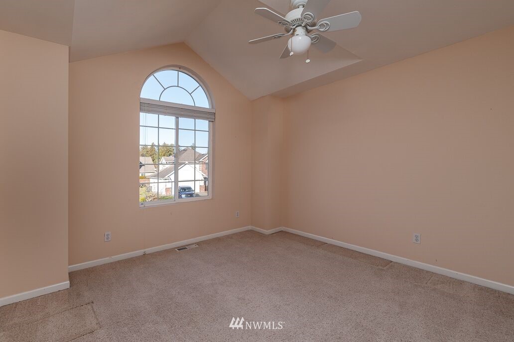 215 Springview Drive Lynden, WA 98264 - Photo 19 of 34 Gallery Image 19