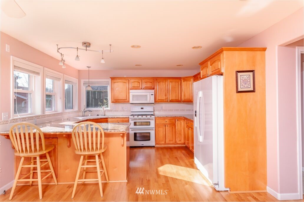 215 Springview Drive Lynden, WA 98264 - Photo 8 of 34 Gallery Image 8