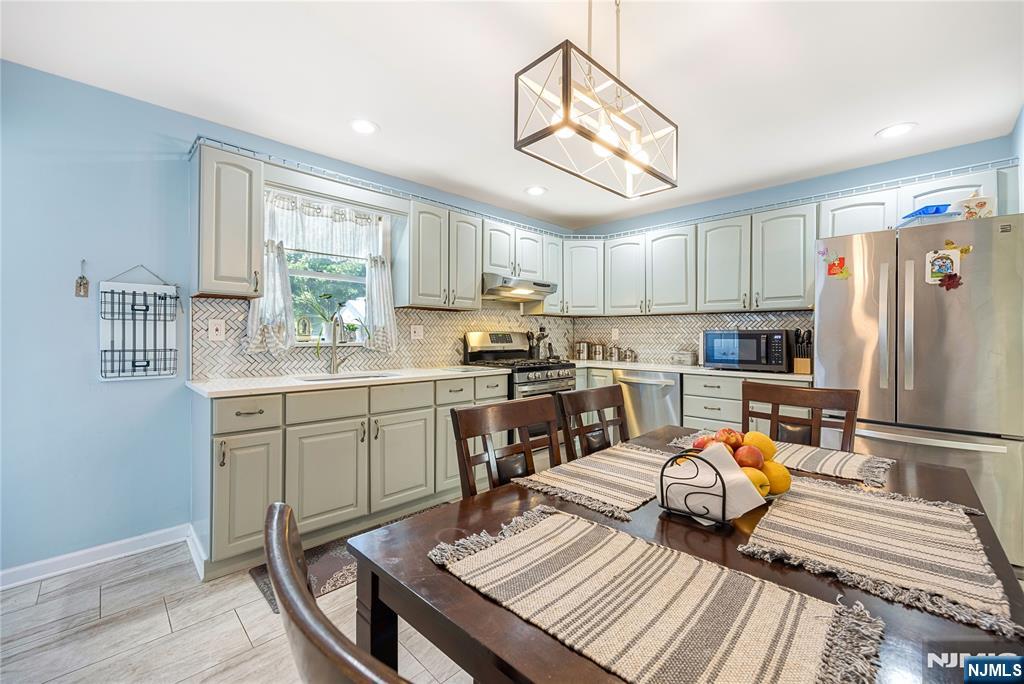 15 East Pierrepont Avenue Rutherford, NJ 07070 - Photo 13 of 43