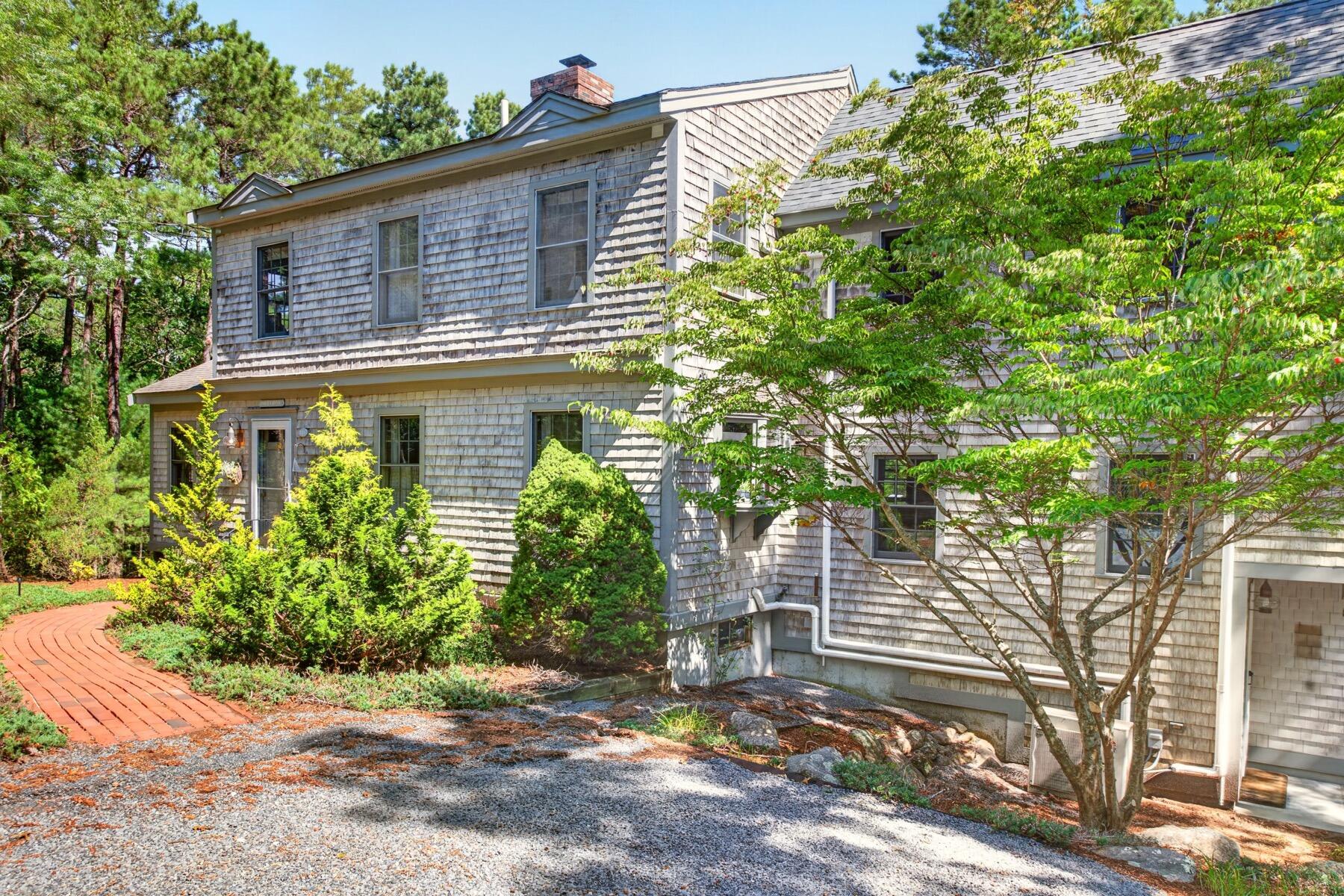 110 Waquoit Road Cotuit, MA 02635 - Photo 6 of 81 _LAC5410