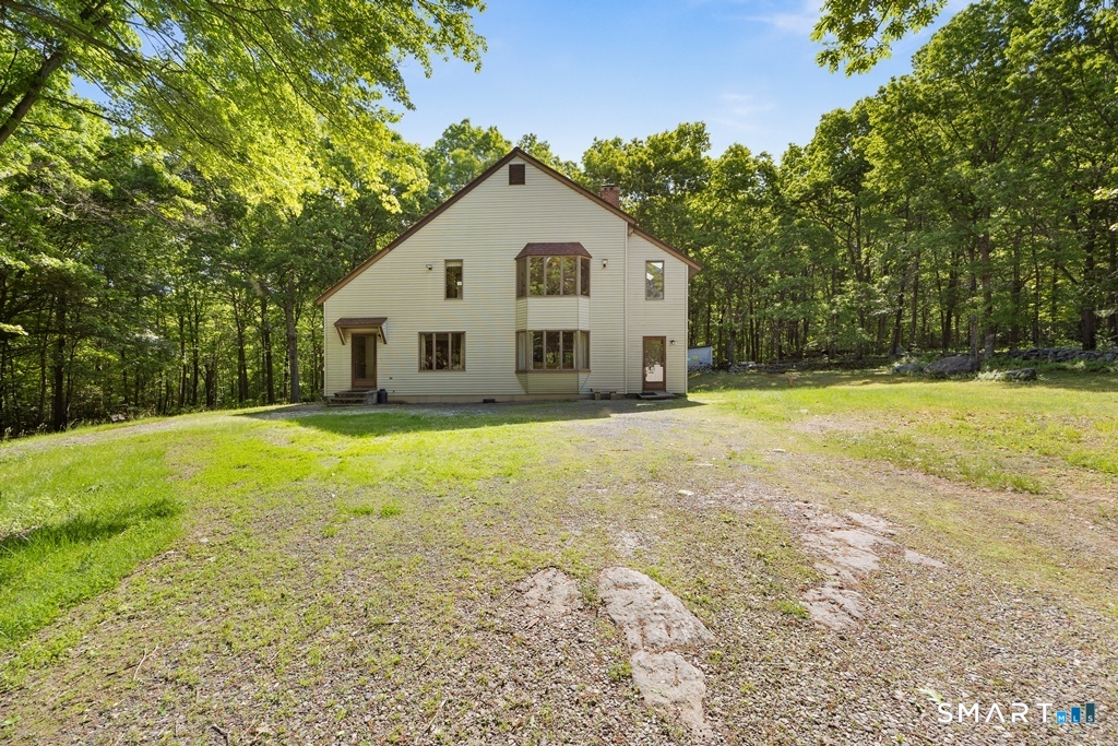 930 Spindle Hill Road Wolcott, CT 06716 - Photo 35 of 40 Back yard