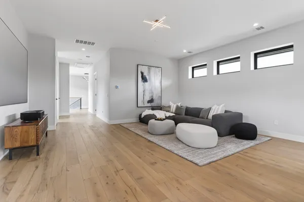 $3,150,000 | 3206 Thousand Oaks Drive, Austin, TX 78746