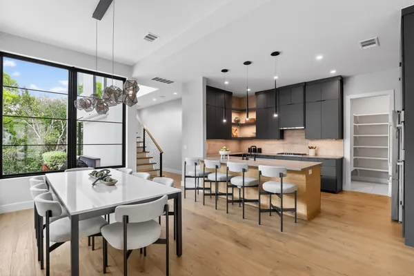 $3,150,000 | 3206 Thousand Oaks Drive, Austin, TX 78746