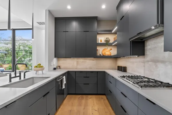 $3,150,000 | 3206 Thousand Oaks Drive, Austin, TX 78746