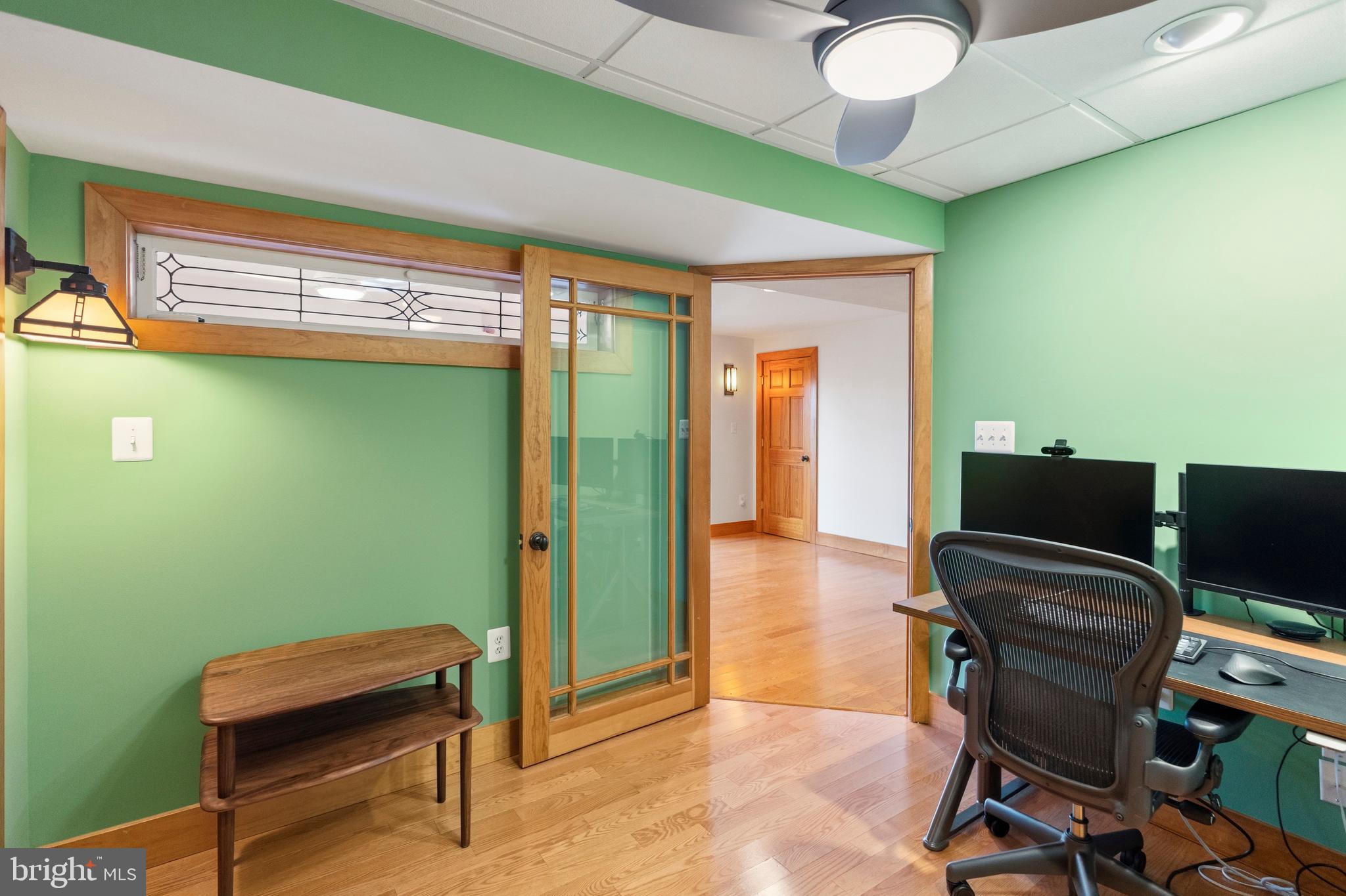 357 Overlook Trail Annapolis, MD 21401 - Photo 30 of 45 a room with furniture and a window