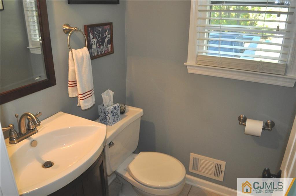 14 Oak Tree Road Monmouth Junction, NJ 08852 - Photo 11 of 25 Gallery Image 11