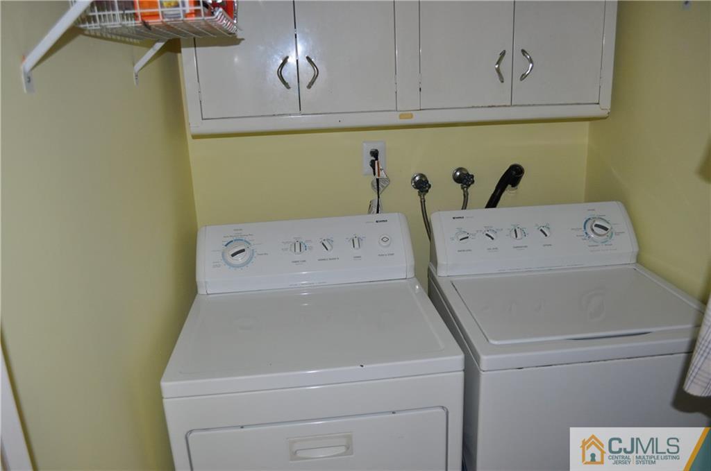 14 Oak Tree Road Monmouth Junction, NJ 08852 - Photo 12 of 25 Gallery Image 12