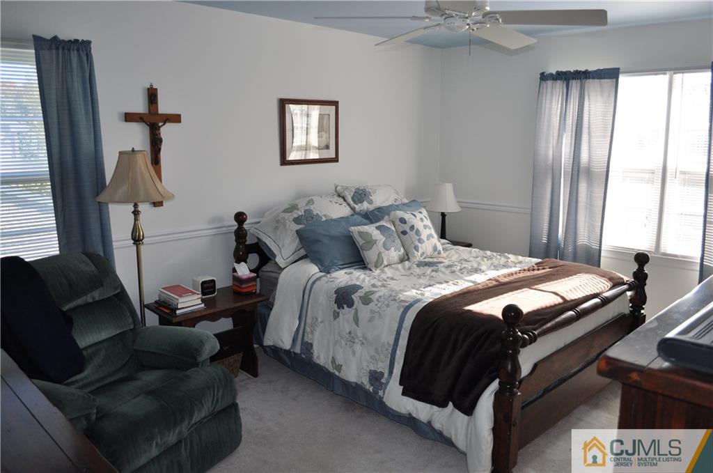 14 Oak Tree Road Monmouth Junction, NJ 08852 - Photo 13 of 25 Gallery Image 13