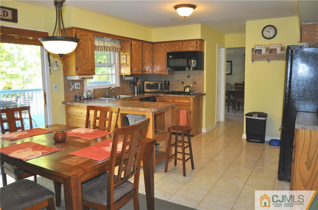 14 Oak Tree Road Monmouth Junction, NJ 08852 - Photo 7 of 25 Gallery Image 7