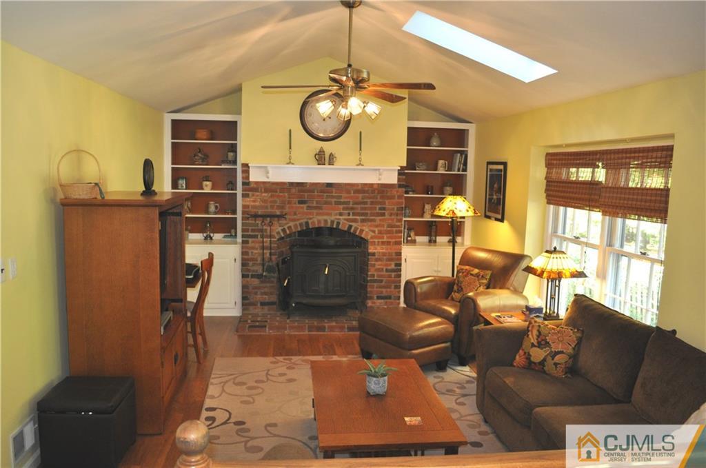 14 Oak Tree Road Monmouth Junction, NJ 08852 - Photo 10 of 25 Gallery Image 10