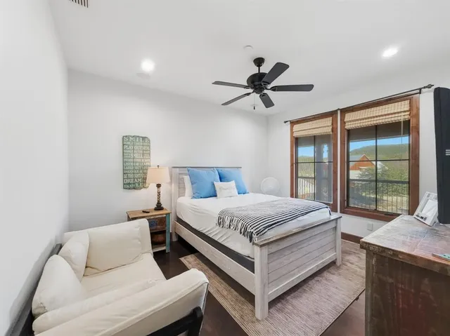 $589,000 | 2033 Harbor Way, Unit 302, Graford, TX 76449