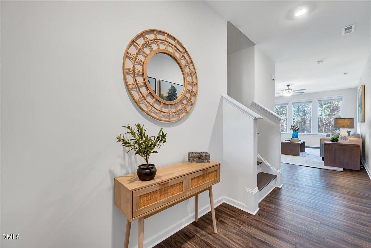 1130 Alston Ridge Cary, NC 27519 - Photo 4 of 30 Entry