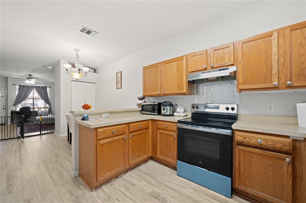 3901 Southwest 20th Avenue, Unit 609 Gainesville, FL 32607 - Photo 8 of 22