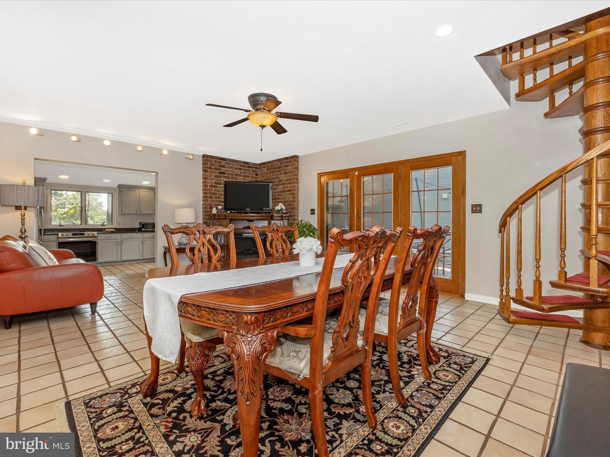 203 Sunset Avenue Mount Airy, MD 21771 - Photo 11 of 57 Great Room opens to Kitchen