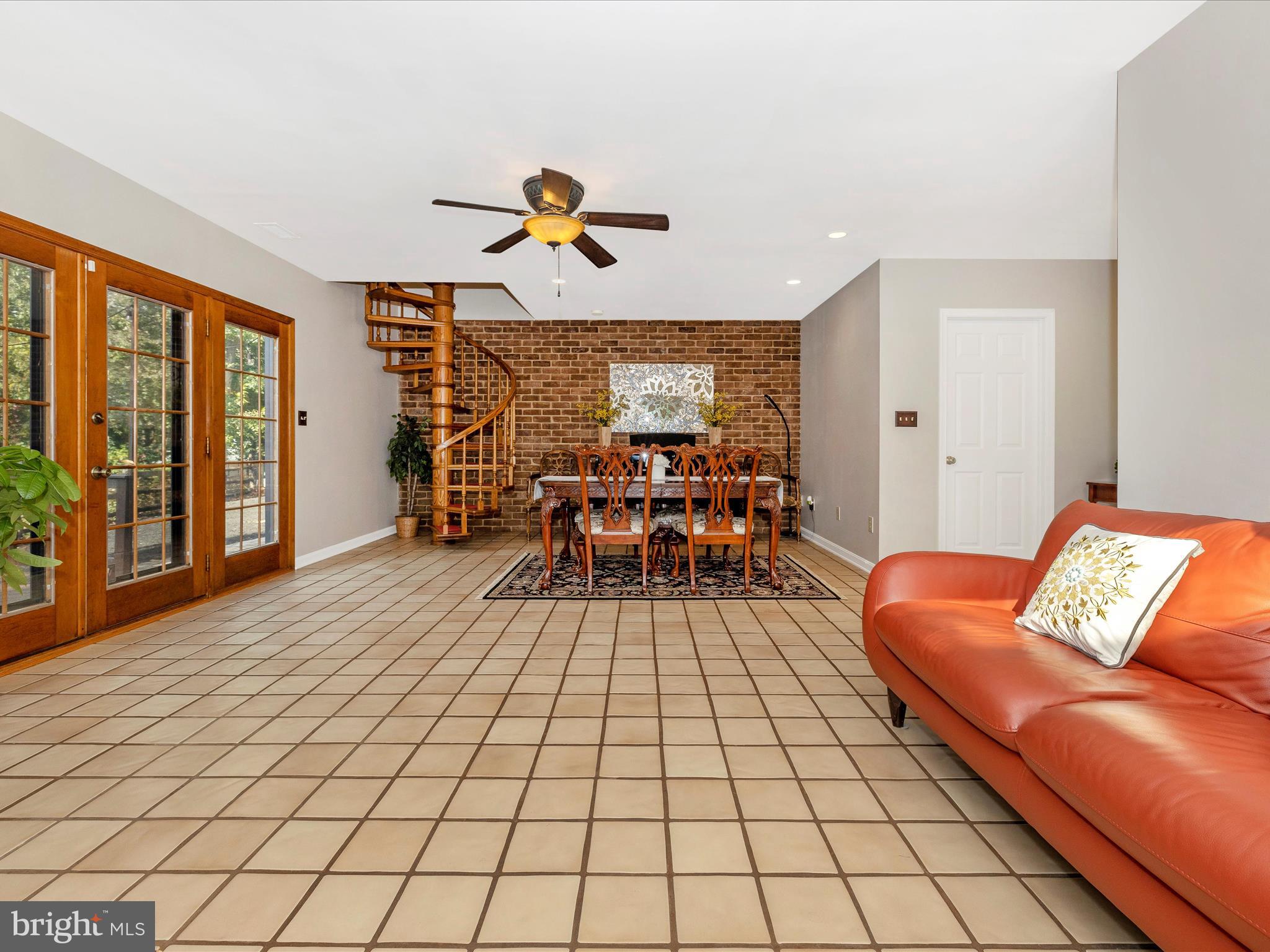 203 Sunset Avenue Mount Airy, MD 21771 - Photo 12 of 57 Charming Spiral Staircase