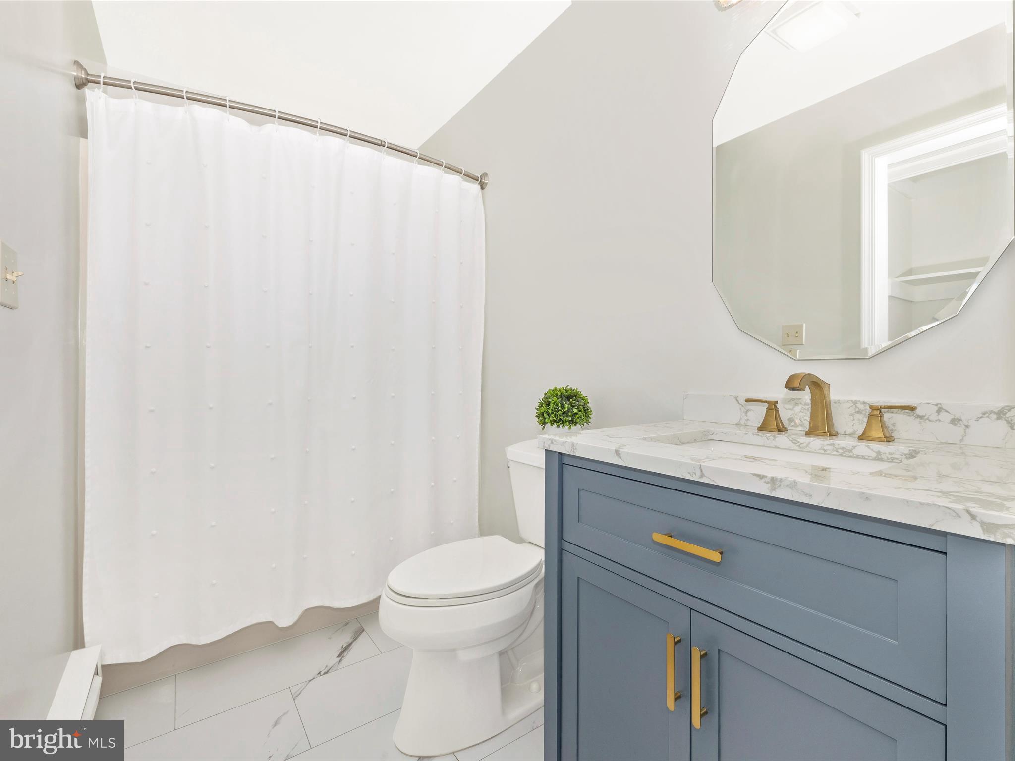 203 Sunset Avenue Mount Airy, MD 21771 - Photo 39 of 57 Delightful Upper Level Full Bath
