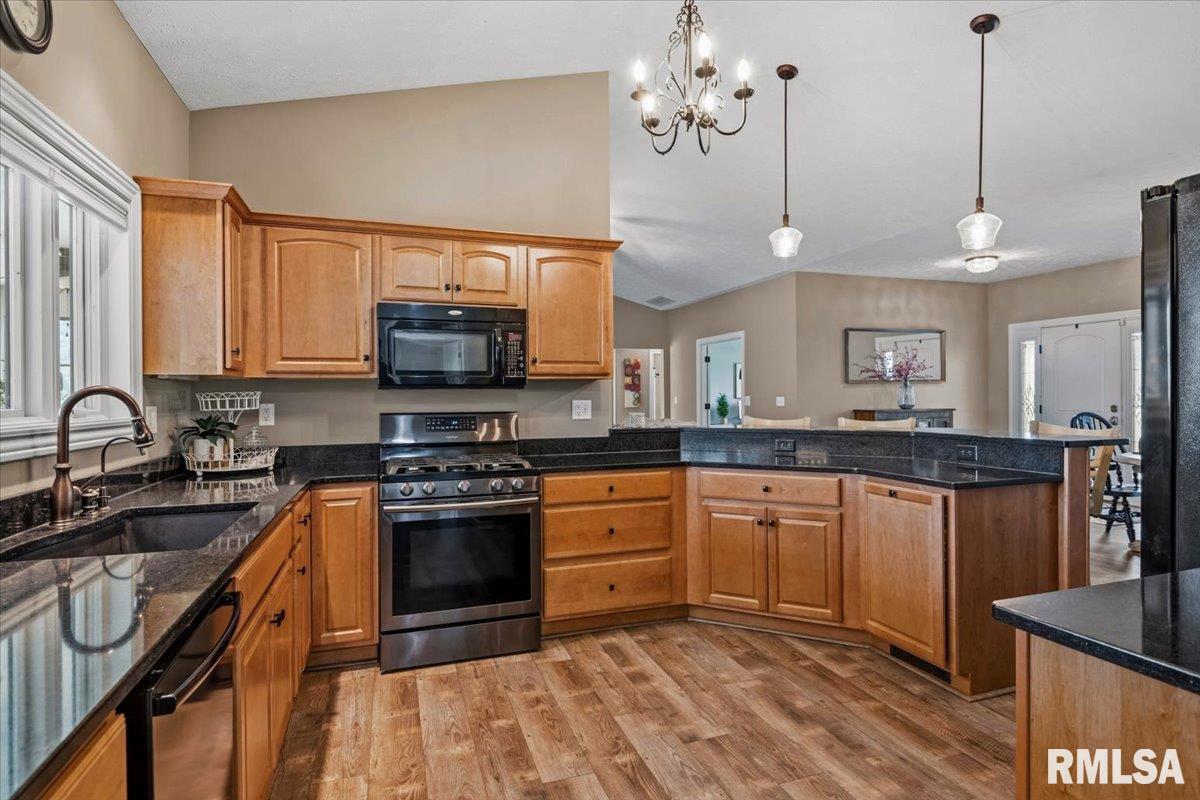 8515 Cardinal Hill Road Rochester, IL 62563 - Photo 10 of 80 Gallery Image 10
