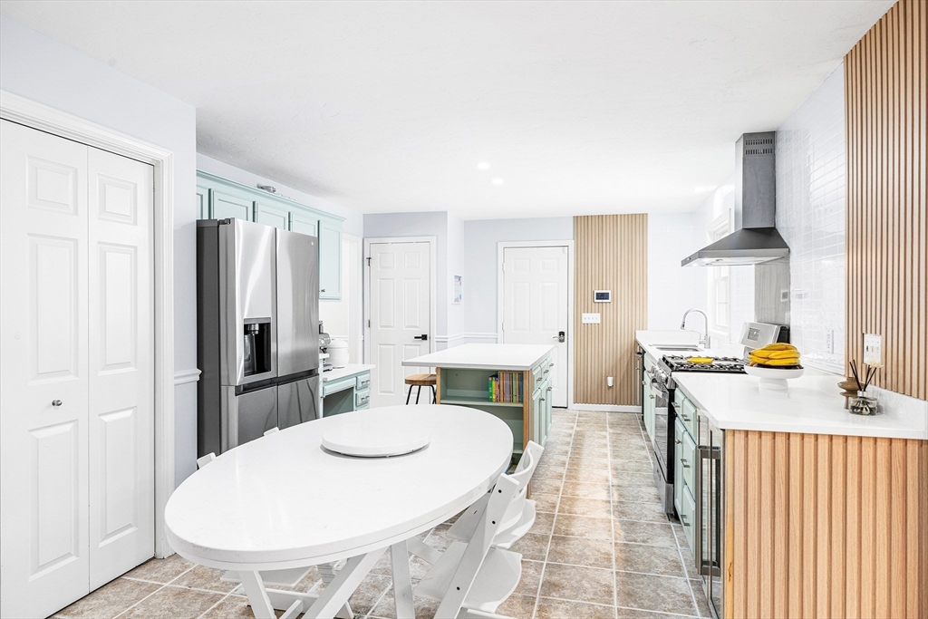 13 Jonathans Way Upton, MA 01568 - Photo 4 of 36 a very nice looking dining room with a table and chairs