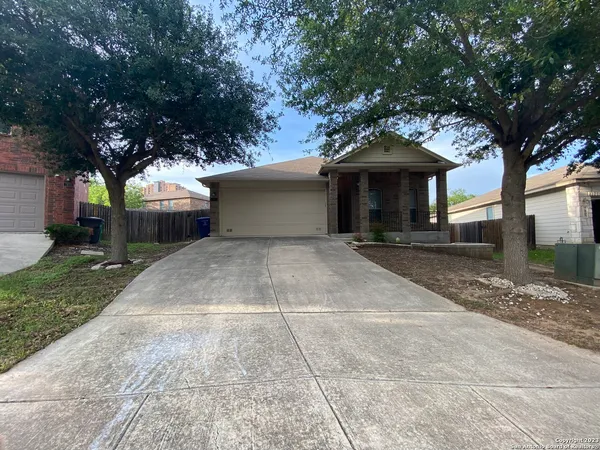 $1,800 | 7811 Fort Allen, San Antonio, TX 78227