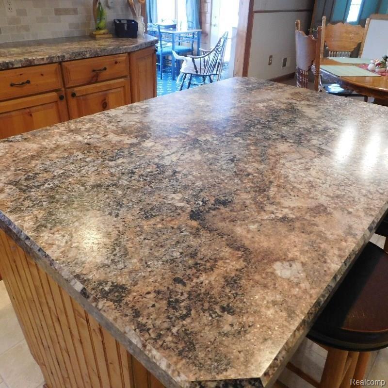 5137 East Allen Road Howell, MI 48855 - Photo 22 of 30 newer counters