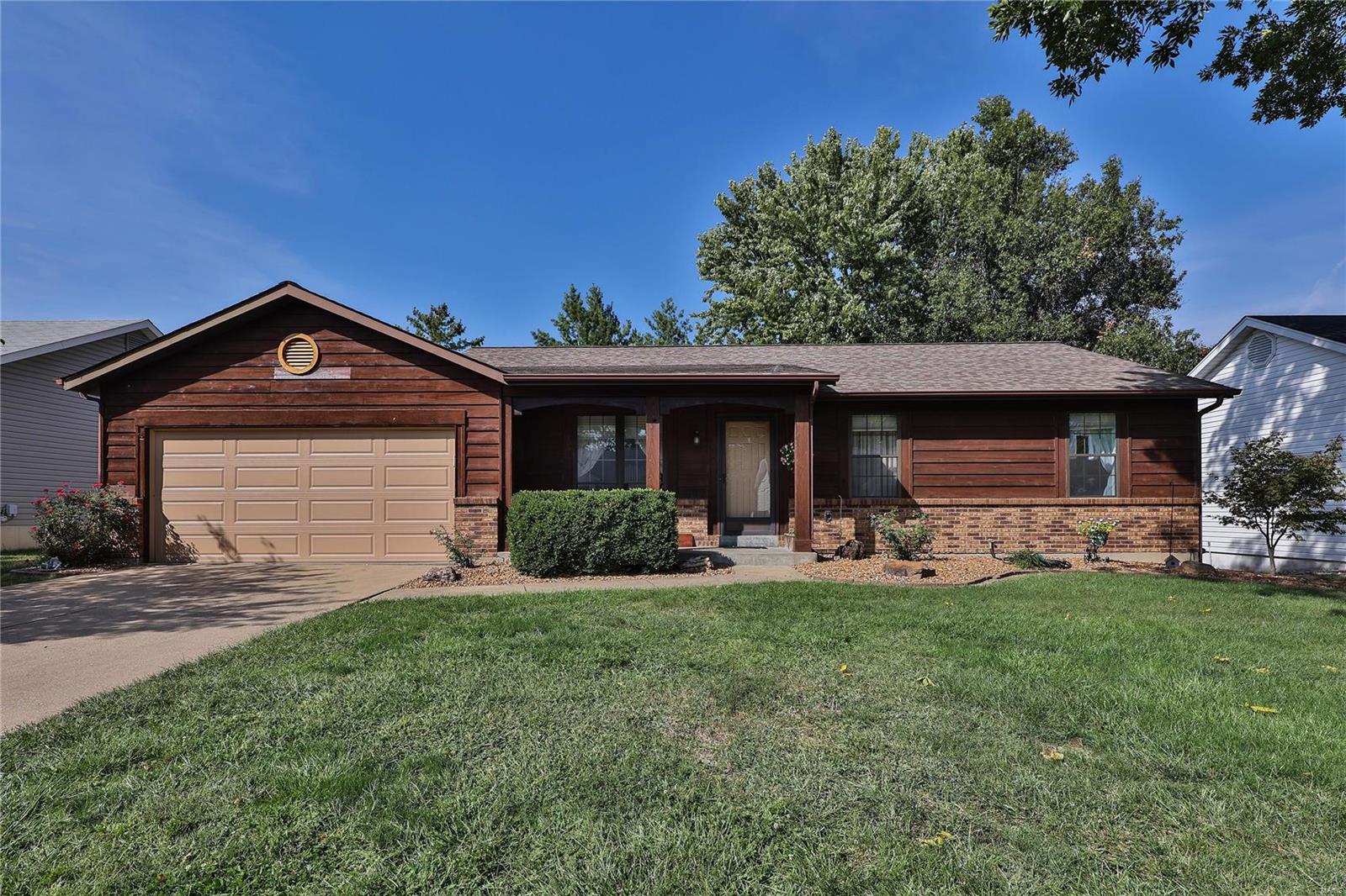 1013 Pasture Ridge Drive St. Peters, MO 63376 - Photo 1 of 15