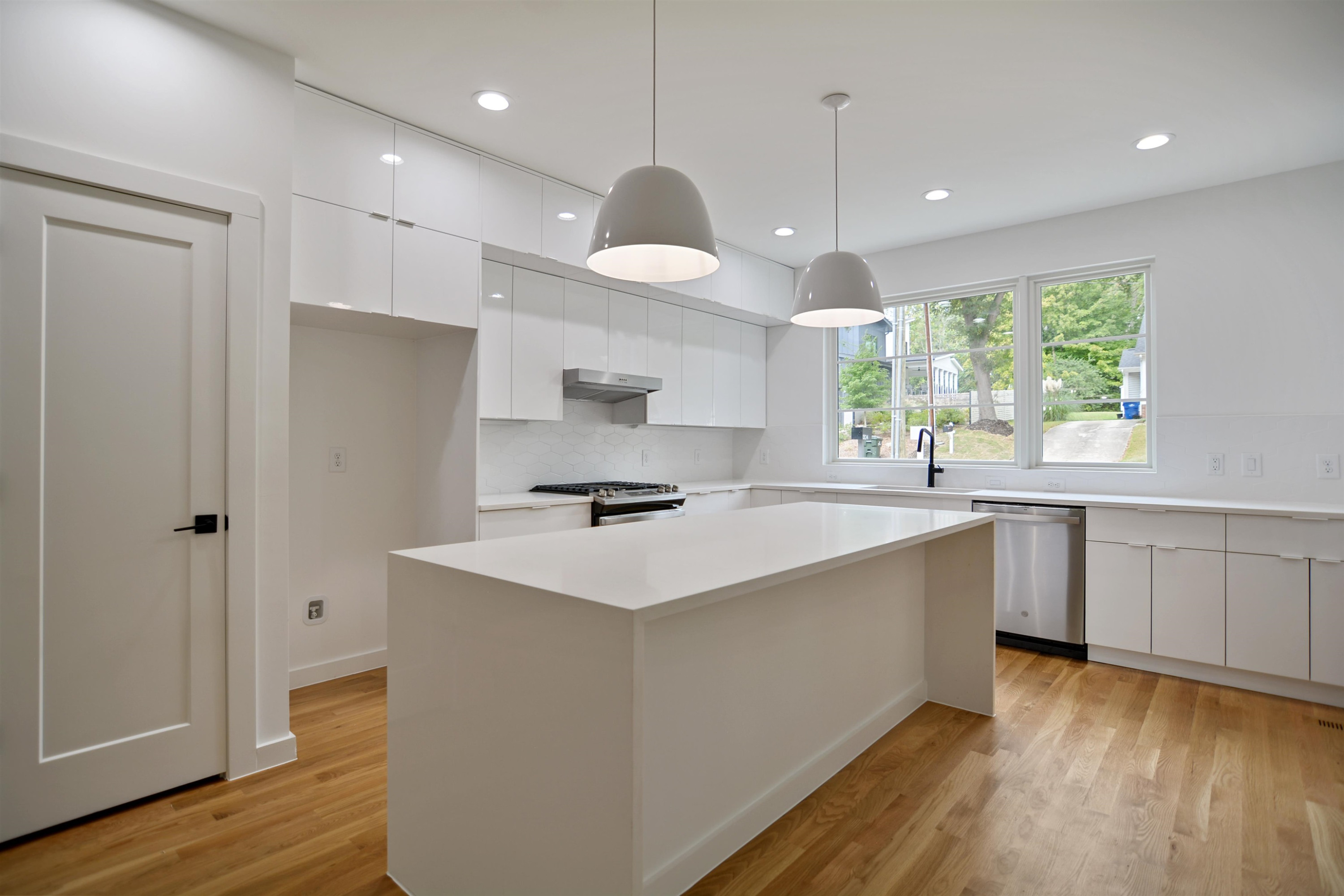 1306 East Lenoir Street Raleigh, NC 27610 - Photo 9 of 26 Photo 9