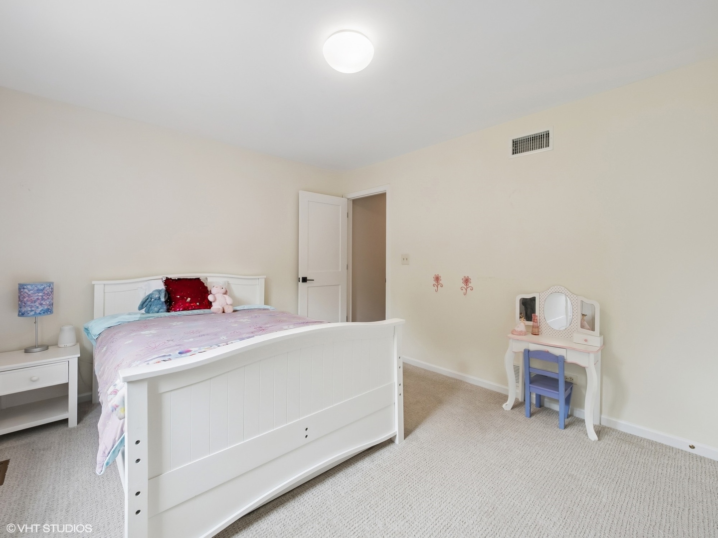 1002 Elmdale Road Glenview, IL 60025 - Photo 35 of 51 a room with a baby bed baby crib and a dresser