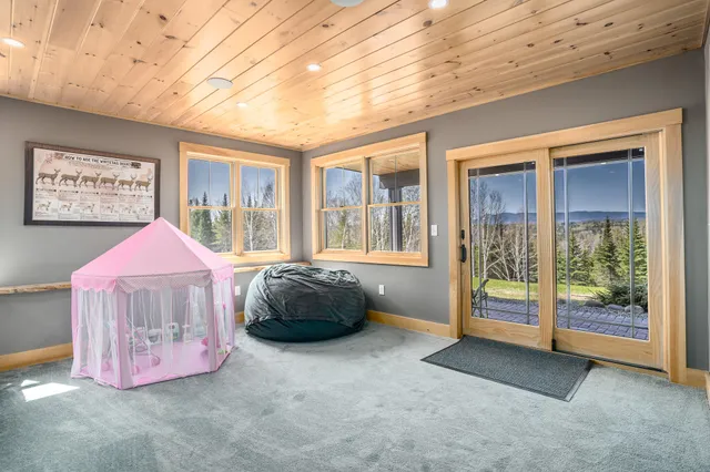 $1,300,000 | 40 Spring Street, Rangeley, ME 04970