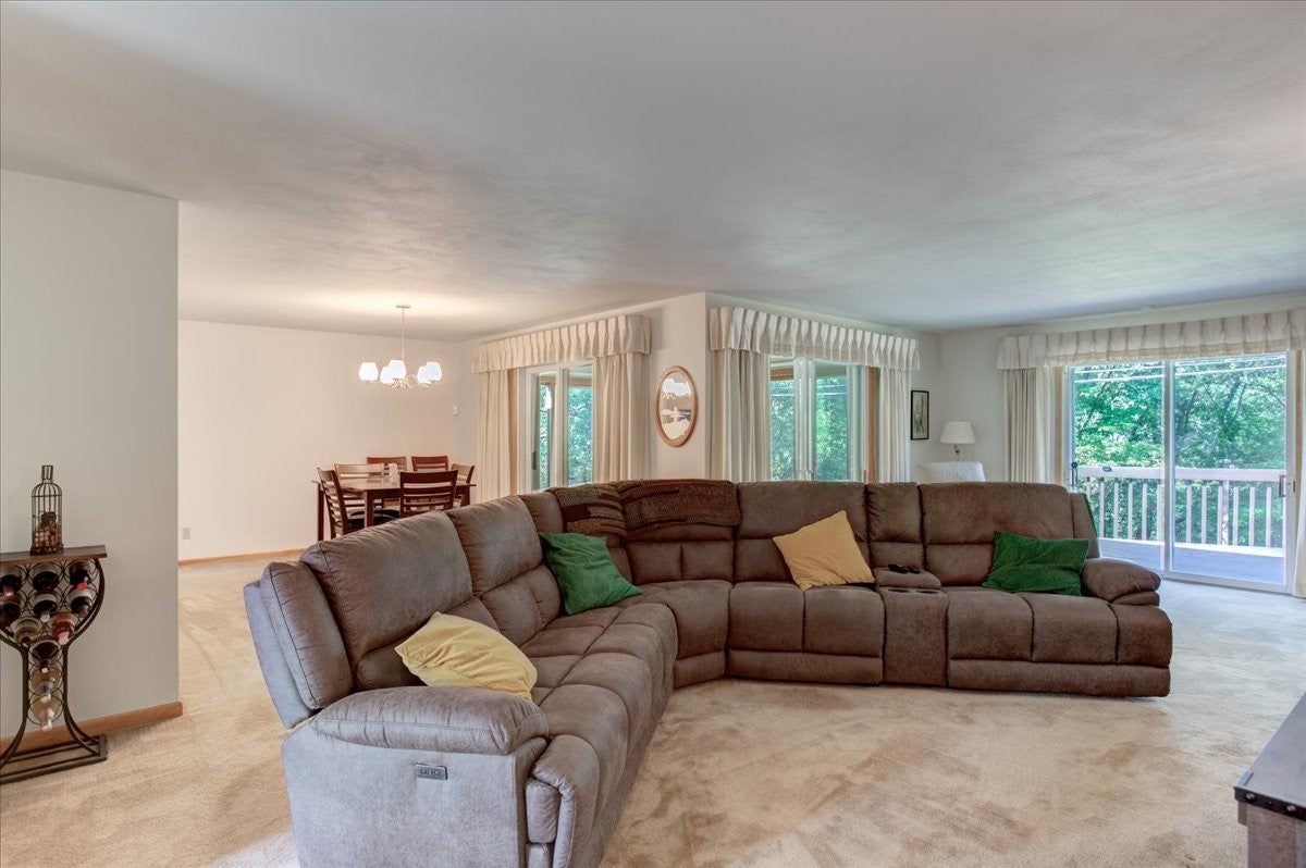 1121 River Heights Road Menomonie, WI 54751 - Photo 10 of 60 Gallery Image 10