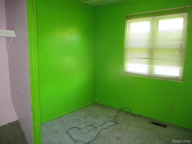 12290 West Coldwater Road Columbiaville, MI 48421 - Photo 8 of 17