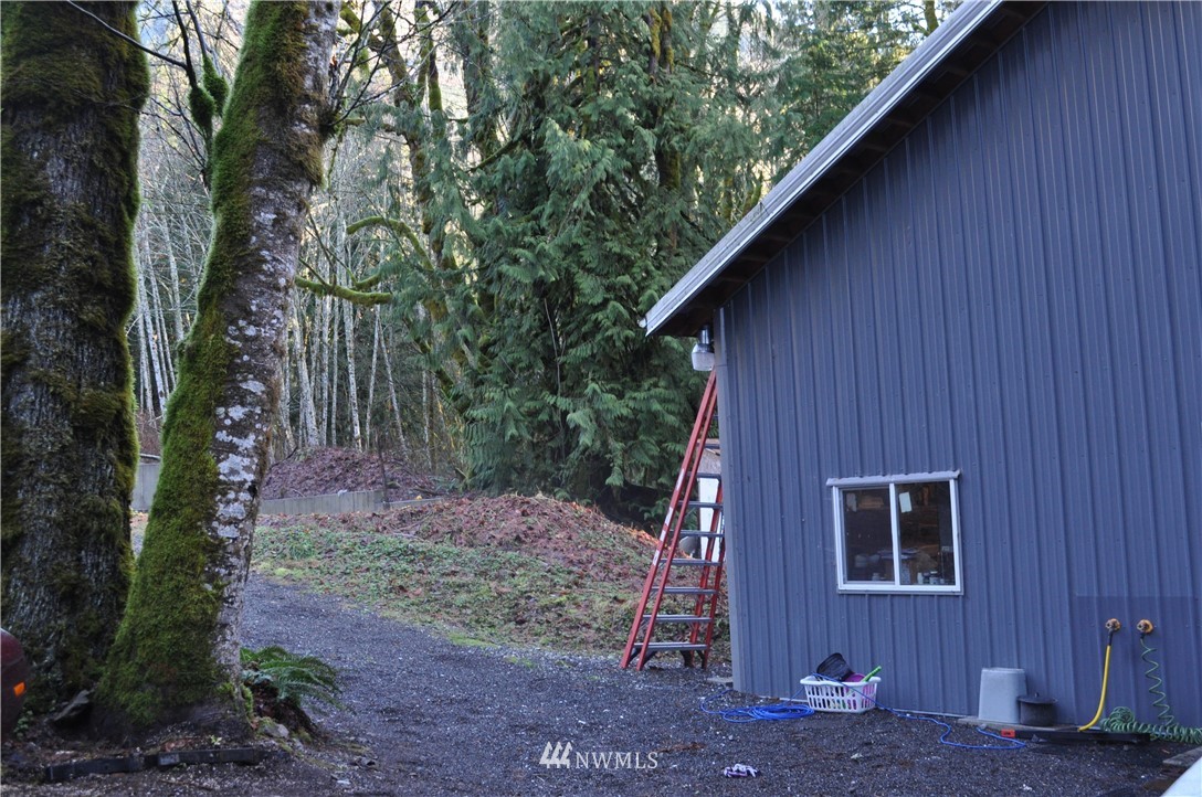 8982 Frost Creek Road Maple Falls, WA 98266 - Photo 2 of 22