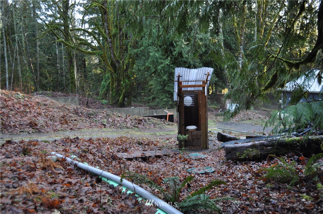 8982 Frost Creek Road Maple Falls, WA 98266 - Photo 16 of 22