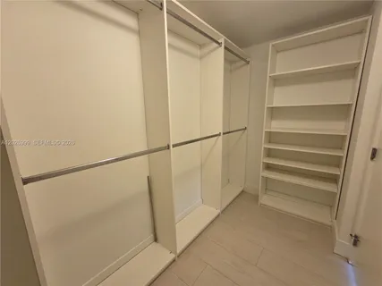 $629,900 | 16385 Biscayne Boulevard, Unit 1019, North Miami Beach, FL 33160