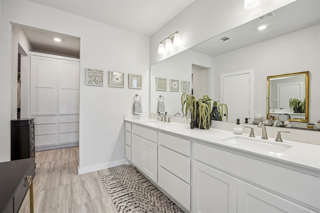 2357 Rook Drive Dallas, TX 75211 - Photo 16 of 28