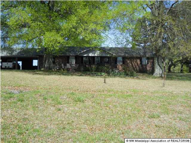 1744 Cypress Corner Road Senatobia, MS 38668 - Photo 1 of 27 Primary Photo