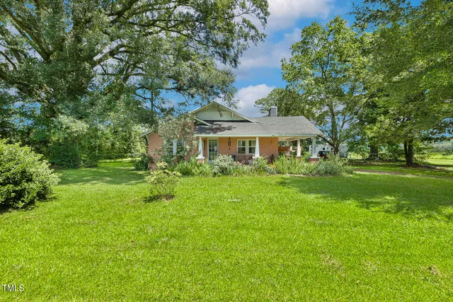 front view of house with a yard