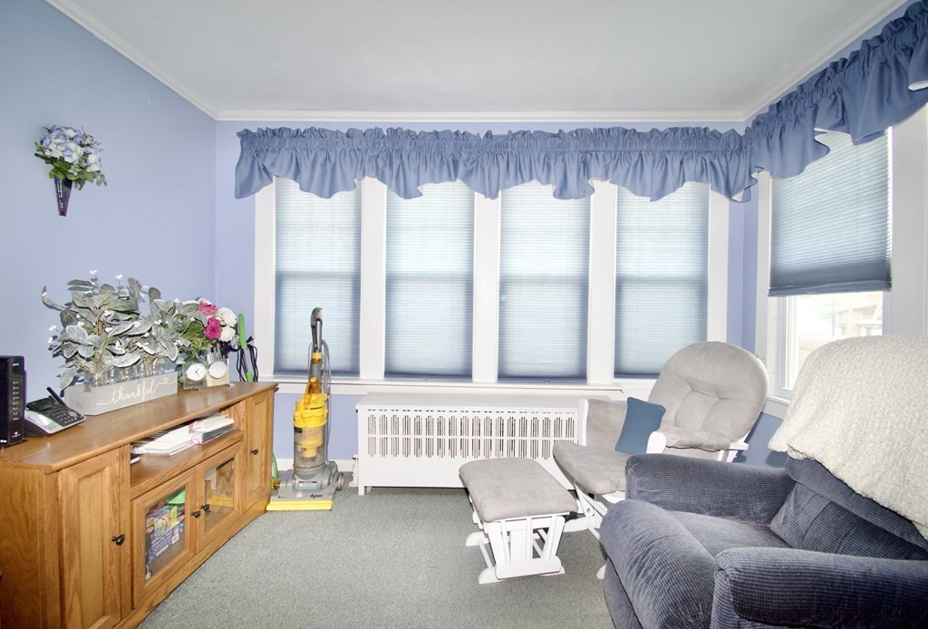 63 Gillette Avenue Springfield, MA 01118 - Photo 9 of 29 Gallery Image 9
