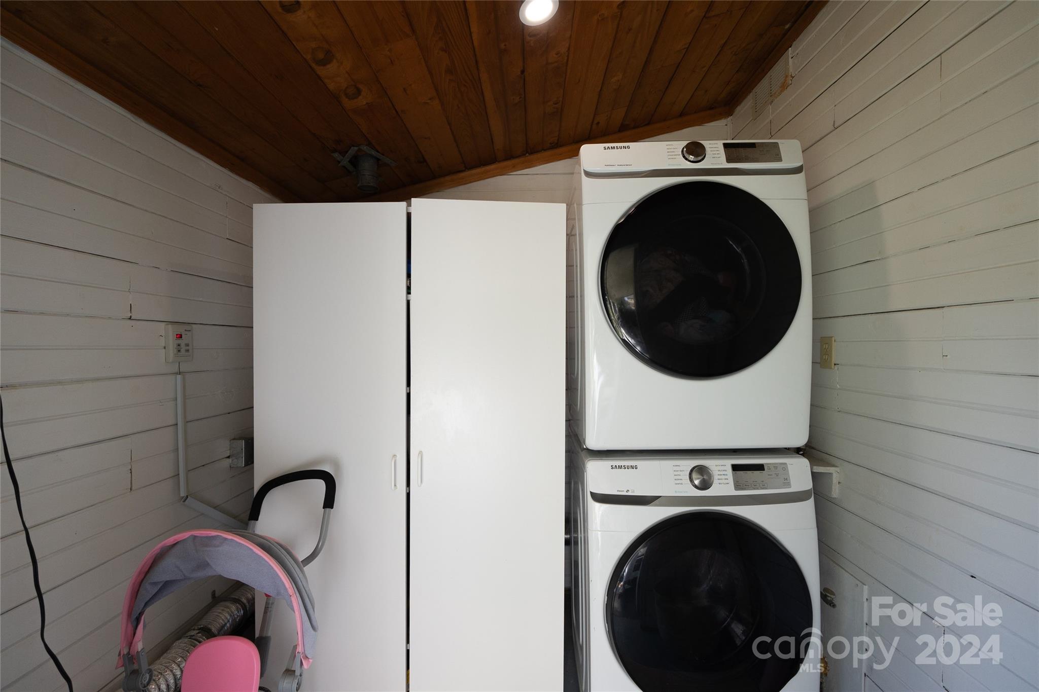 21625 Rio Oro Drive Cornelius, NC 28031 - Photo 24 of 31 a utility room with dryer and washer