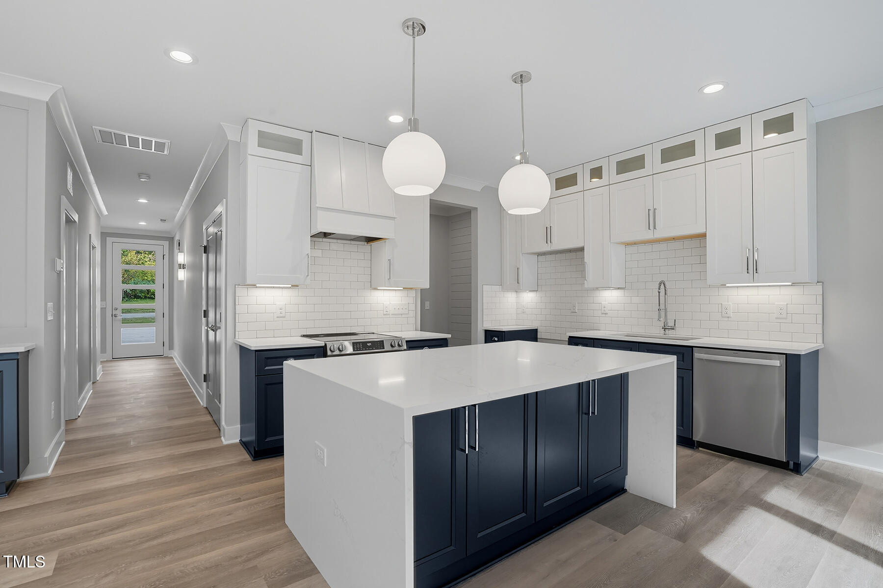 304 North King Charles Road, Unit 101 Raleigh, NC 27610 - Photo 15 of 30 304 King Charles Unit 1-59