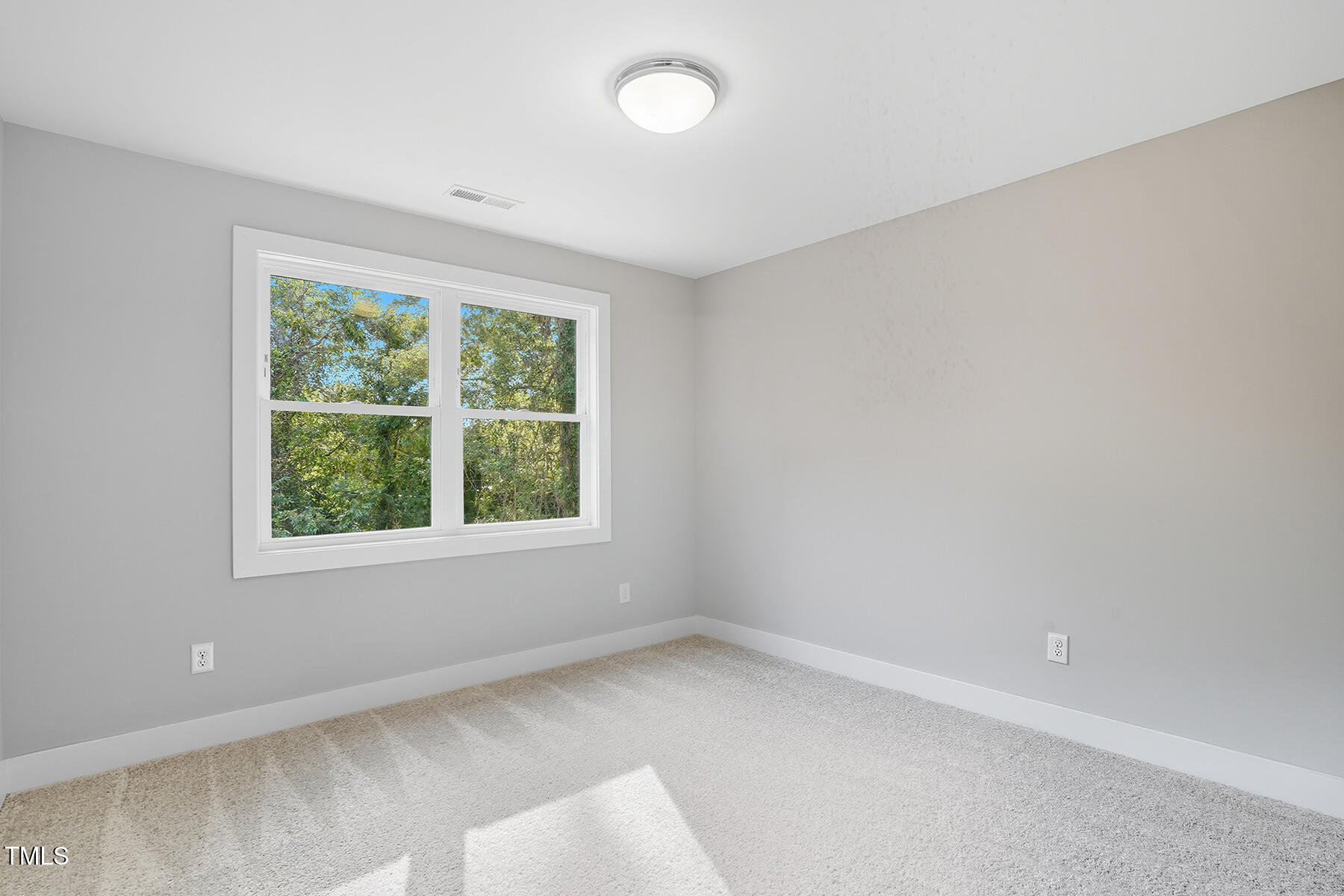 304 North King Charles Road, Unit 101 Raleigh, NC 27610 - Photo 26 of 30 304 King Charles Unit 1-114