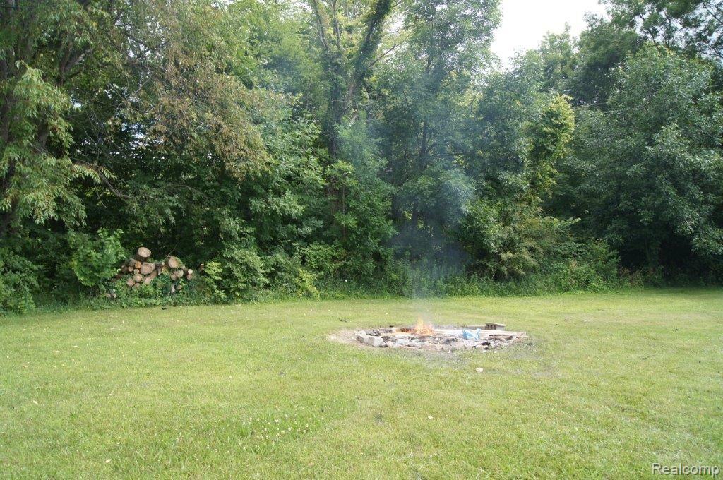 1813 Castle Road North Branch, MI 48461 - Photo 26 of 29 1813 Castle 020.jpg
