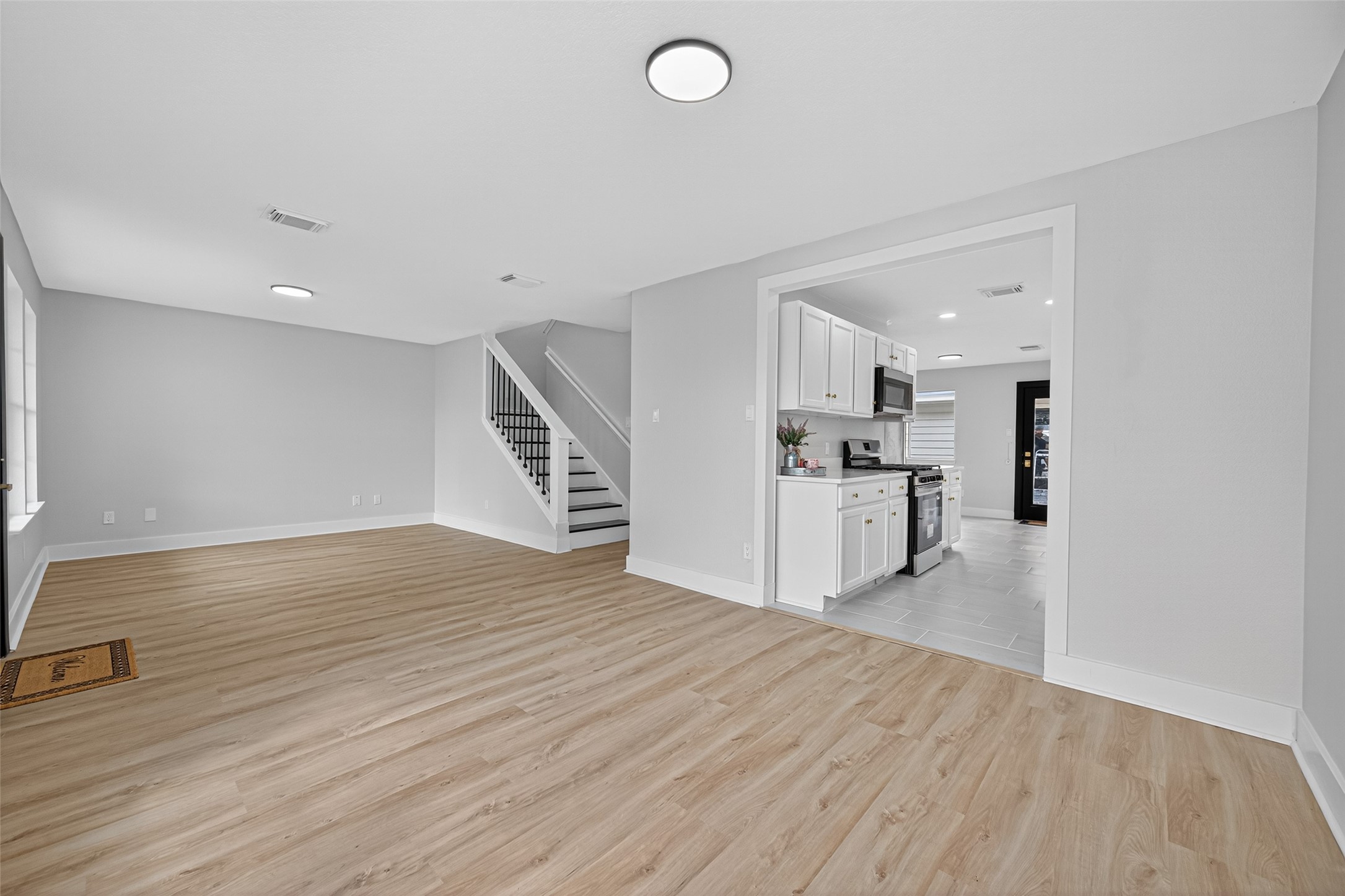 19515 Fletcher Way Drive Houston, TX 77073 - Photo 6 of 27 Alternate view of your dining room onto the kitchen.