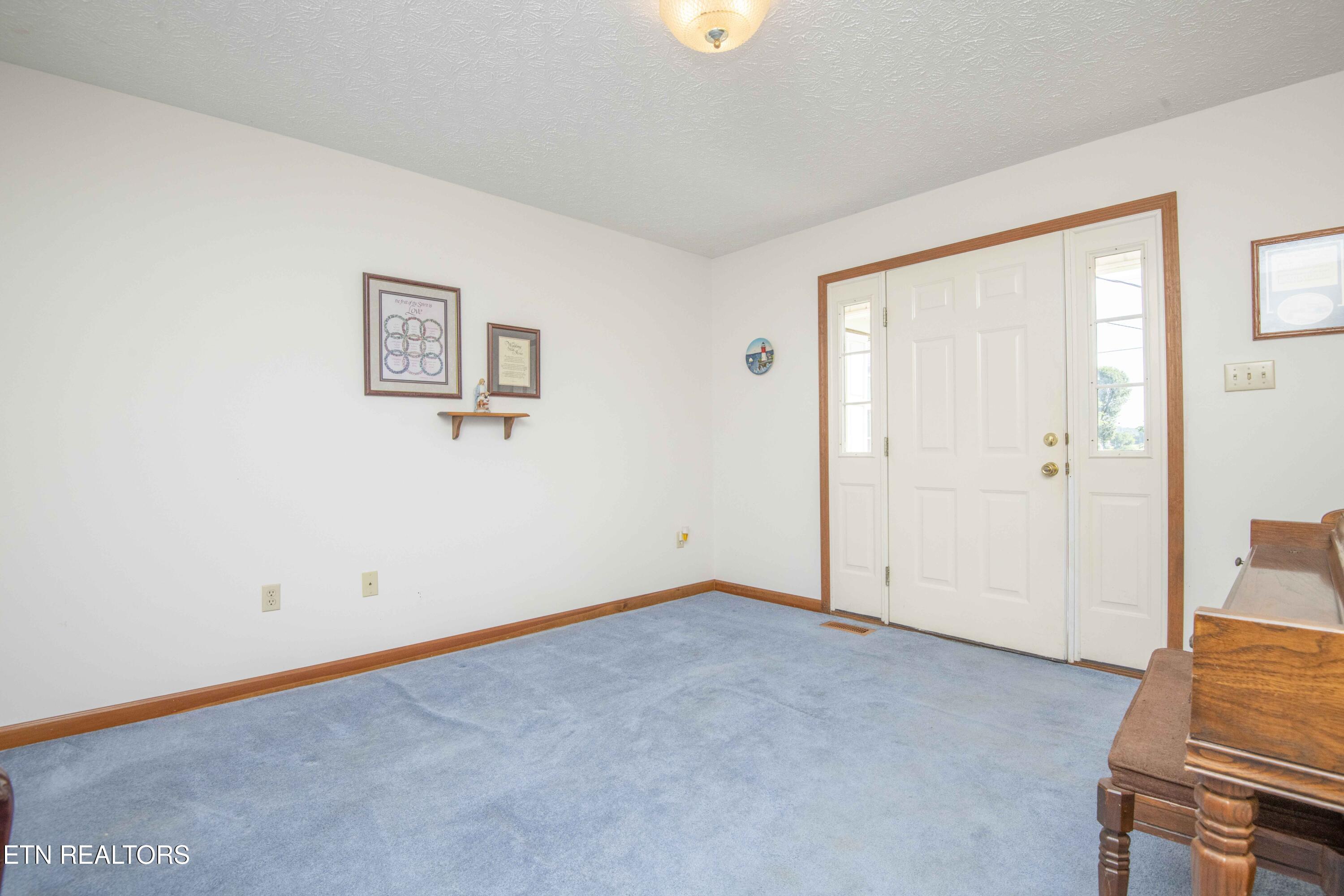 101 Big Valley Road Andersonville, TN 37705 - Photo 23 of 55 foyer 3_1