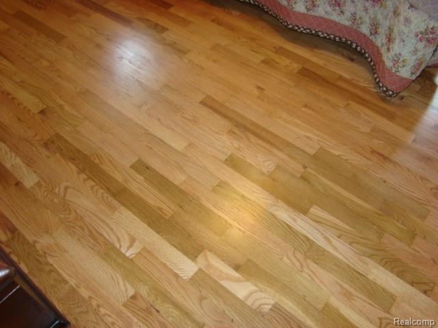 4214 Stanley Road Columbiaville, MI 48421 - Photo 11 of 46 Really_nice_hardwood_flooring.jpg