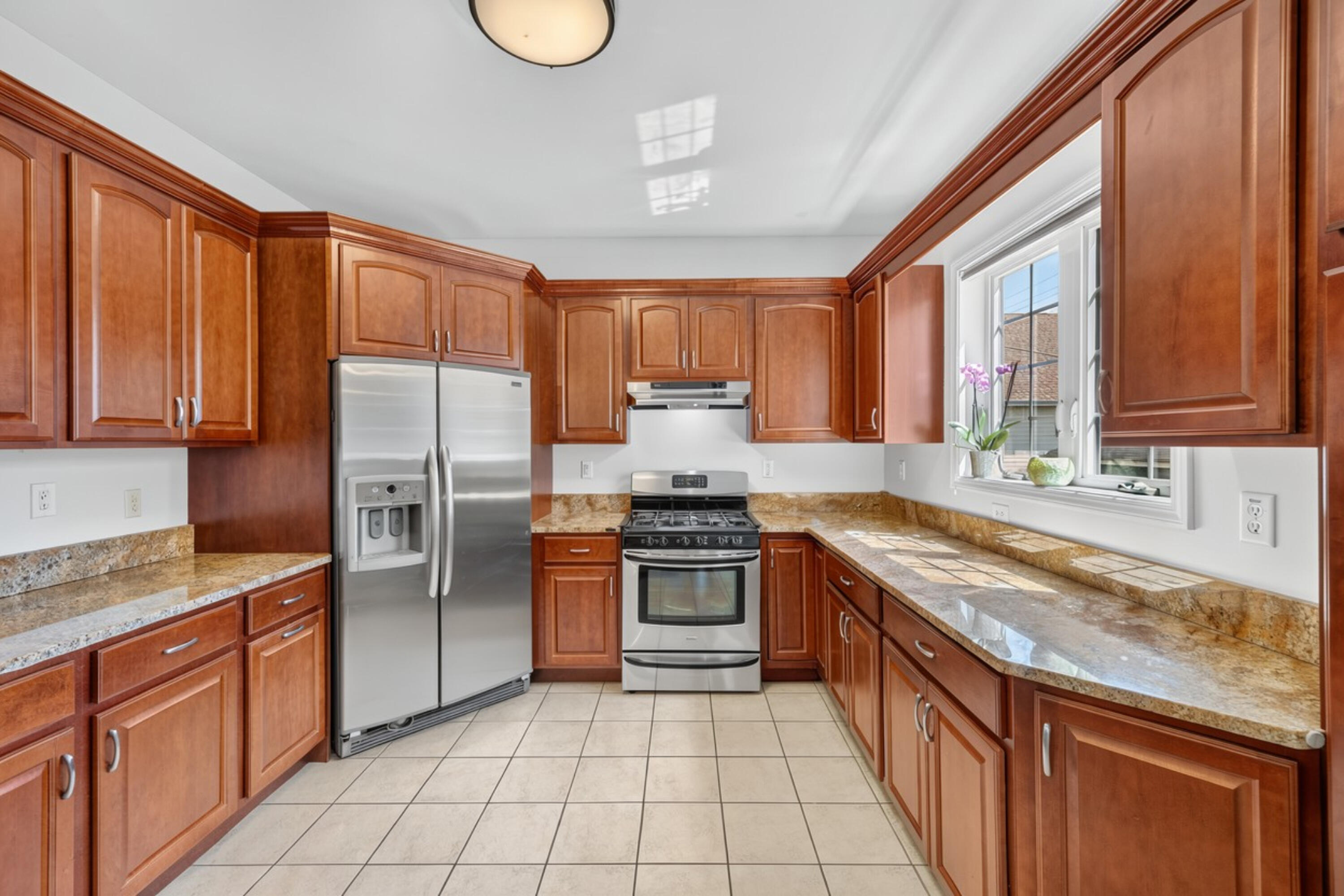 1600 Center Street Whiting, IN 46394 - Photo 17 of 48 3000x2000