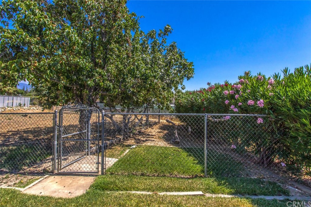 4442 Mockingbird Lane Banning, CA 92220 - Photo 31 of 33